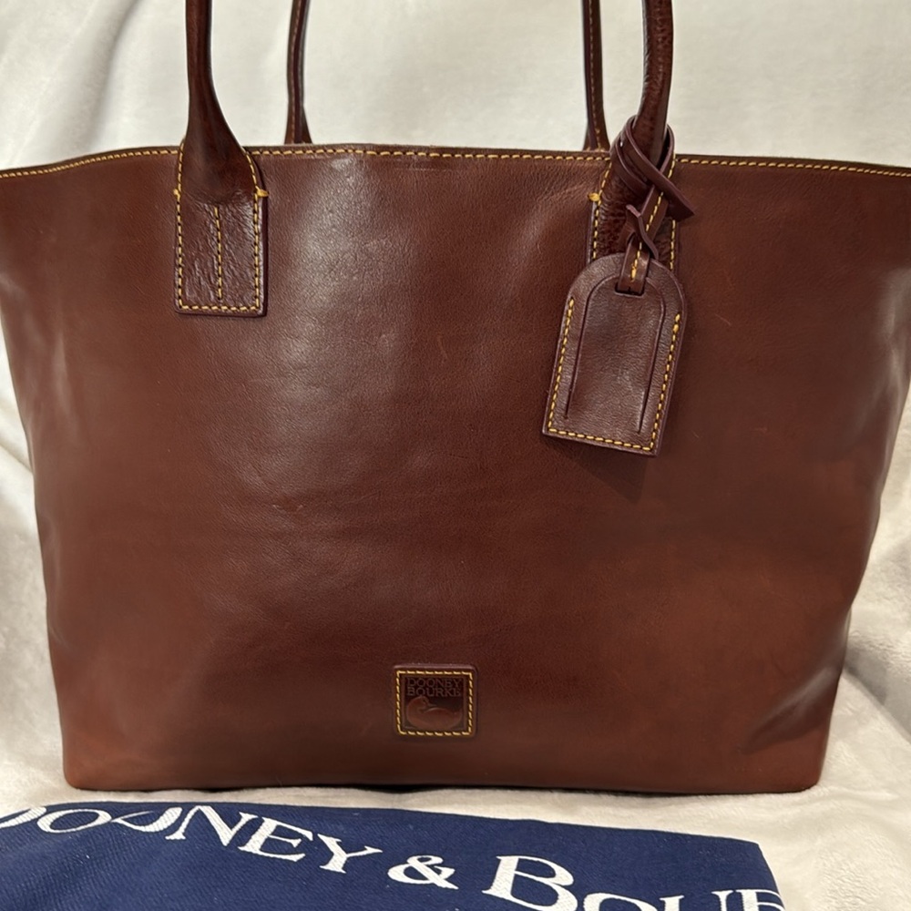 Dooney & Bourke Florentine Leather Medium Russel - Picture 2 of 7